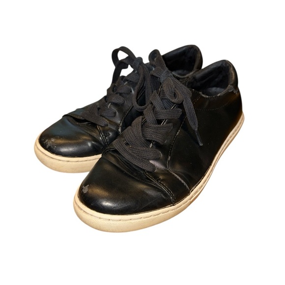 Kenneth Cole Reaction Black & White Sneakers Classic Casual Design - Picture 2 of 5